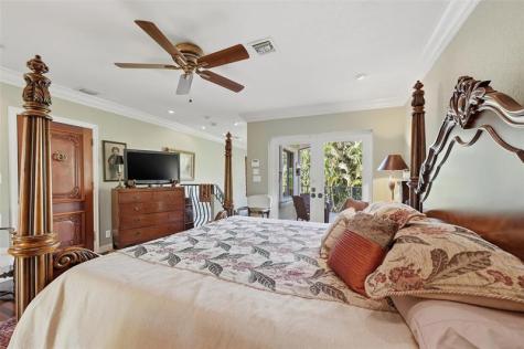 2525 NE 21st Court Fort Lauderdale FL 33305