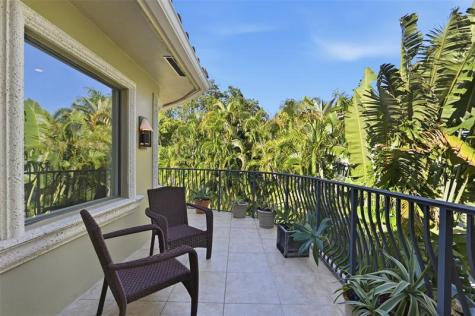 2525 NE 21st Court Fort Lauderdale FL 33305
