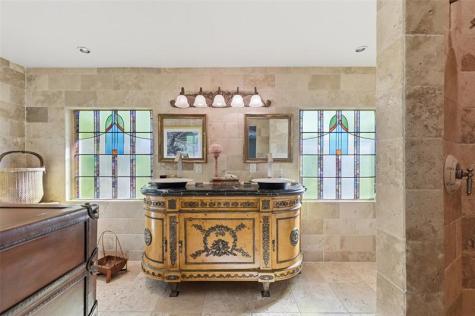 2525 NE 21st Court Fort Lauderdale FL 33305