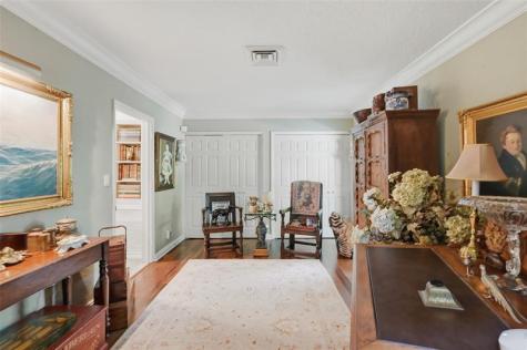 2525 NE 21st Court Fort Lauderdale FL 33305