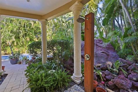 2525 NE 21st Court Fort Lauderdale FL 33305