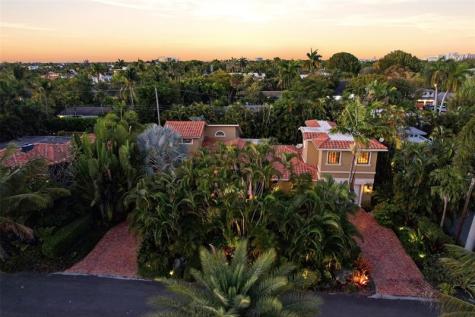 2525 NE 21st Court Fort Lauderdale FL 33305