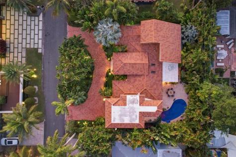 2525 NE 21st Court Fort Lauderdale FL 33305