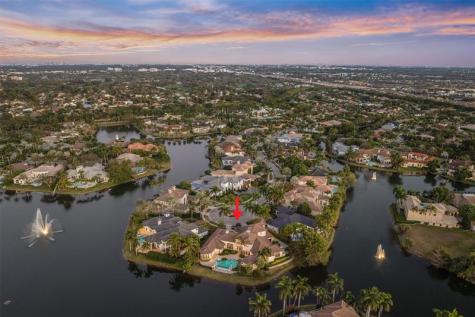 369 Sweet Bay Avenue Plantation FL 33324
