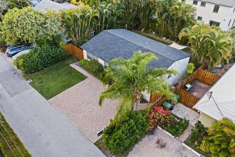 739 NE 17th Road Fort Lauderdale FL 33304