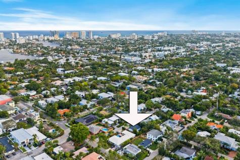 739 NE 17th Road Fort Lauderdale FL 33304