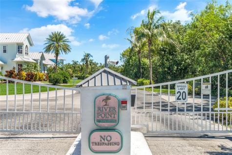 2175 SE 7th Avenue Vero Beach FL 32962