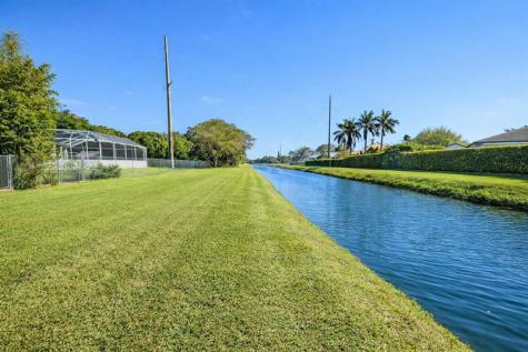 16070 SW 89th Avenue Road Palmetto Bay FL 33157