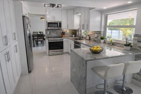 16070 SW 89th Avenue Road Palmetto Bay FL 33157