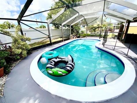 406 SW 80th Terrace North Lauderdale FL 33068