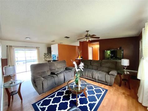 406 SW 80th Terrace North Lauderdale FL 33068