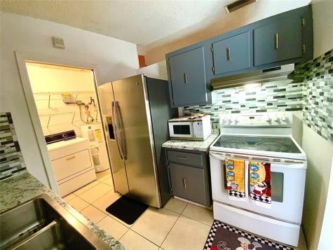 406 SW 80th Terrace North Lauderdale FL 33068