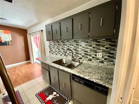 406 SW 80th Terrace North Lauderdale FL 33068