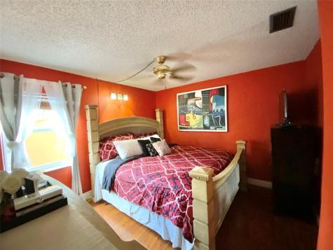 406 SW 80th Terrace North Lauderdale FL 33068