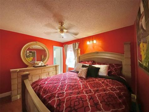 406 SW 80th Terrace North Lauderdale FL 33068