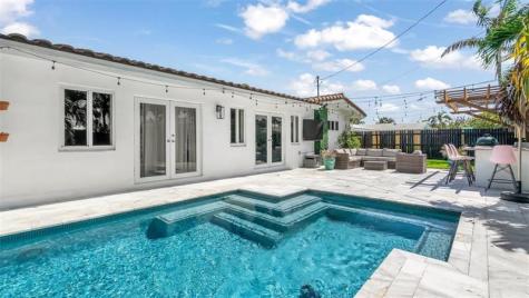 2800 NE 53rd Street Lighthouse Point FL 33064