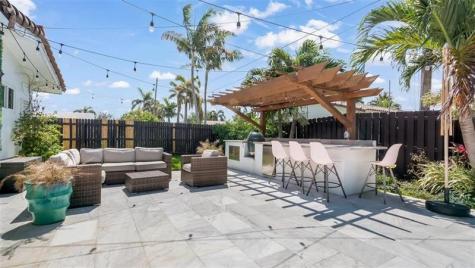 2800 NE 53rd Street Lighthouse Point FL 33064