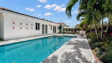 2800 NE 53rd Street Lighthouse Point FL 33064