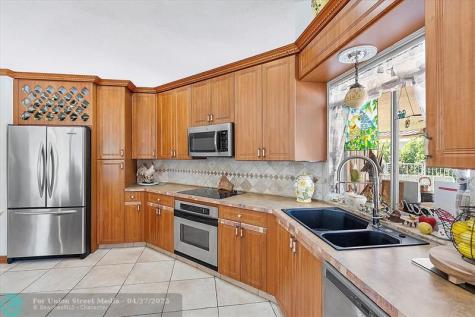 4636 Rothschild Drive Coral Springs FL 33067
