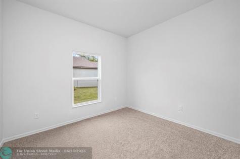 256 SW Grove Avenue Port St Lucie FL 34983