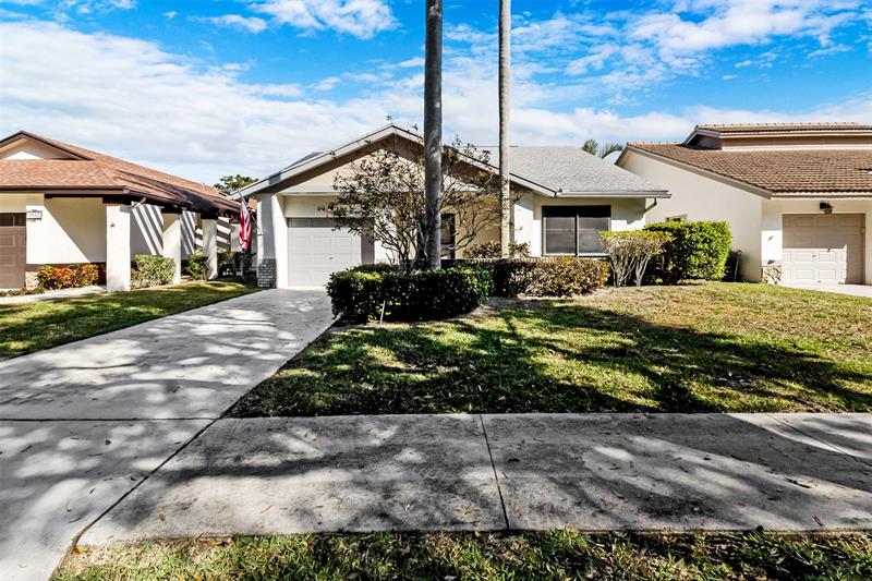 4928 S Boxwood Circle Boynton Beach FL 33436