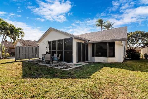 4928 S Boxwood Circle Boynton Beach FL 33436
