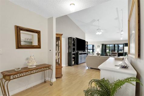 4928 S Boxwood Circle Boynton Beach FL 33436