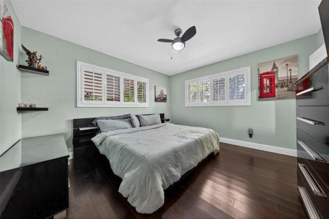 2115 NE 15th Avenue Wilton Manors FL 33305