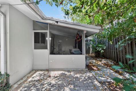 2115 NE 15th Avenue Wilton Manors FL 33305
