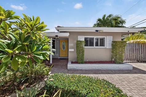 2115 NE 15th Avenue Wilton Manors FL 33305
