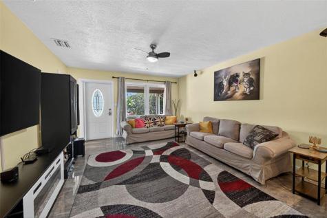 2115 NE 15th Avenue Wilton Manors FL 33305