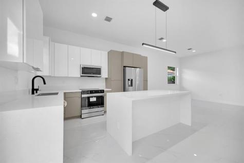 2531 NW 14th Court Fort Lauderdale FL 33311