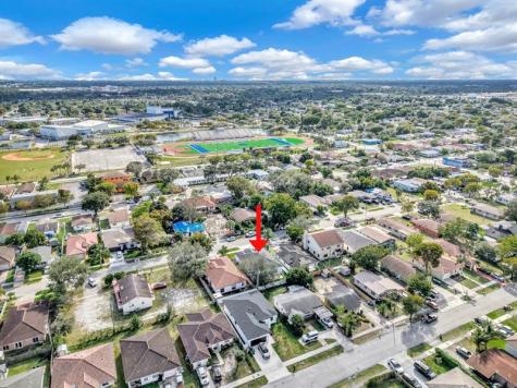 2531 NW 14th Court Fort Lauderdale FL 33311