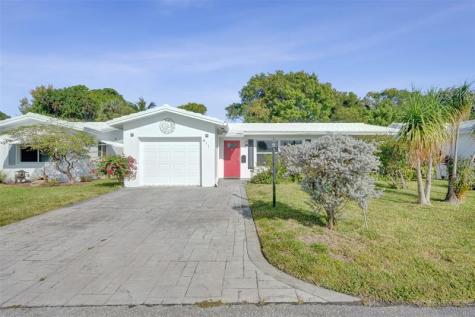 411 NW 26th Court Pompano Beach FL 33064