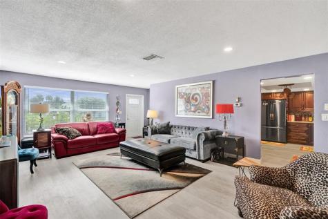 411 NW 26th Court Pompano Beach FL 33064