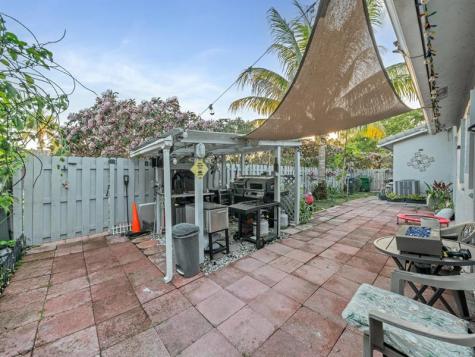 2501 NW 98th Way Coral Springs FL 33065