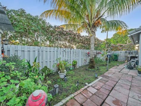 2501 NW 98th Way Coral Springs FL 33065