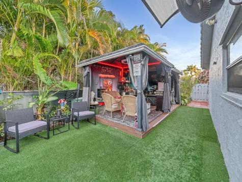 2501 NW 98th Way Coral Springs FL 33065