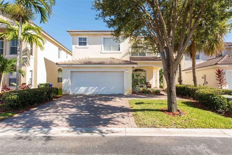 2257 NW 77th Terrace Pembroke Pines FL 33024