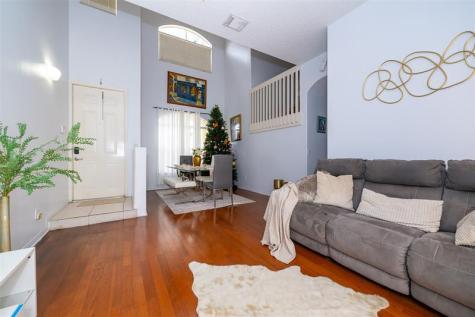 2257 NW 77th Terrace Pembroke Pines FL 33024
