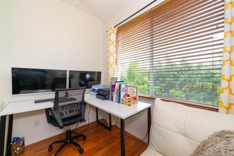 2257 NW 77th Terrace Pembroke Pines FL 33024