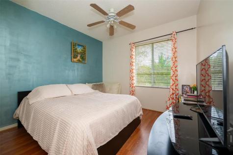 2257 NW 77th Terrace Pembroke Pines FL 33024