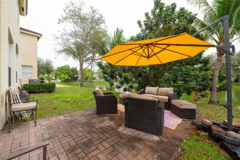 2257 NW 77th Terrace Pembroke Pines FL 33024