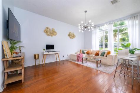 2257 NW 77th Terrace Pembroke Pines FL 33024