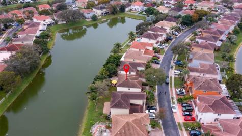 2257 NW 77th Terrace Pembroke Pines FL 33024