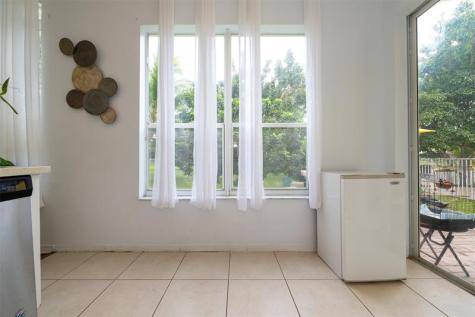 2257 NW 77th Terrace Pembroke Pines FL 33024