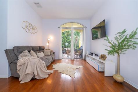 2257 NW 77th Terrace Pembroke Pines FL 33024