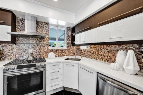 1701 NE 40th Street Oakland Park FL 33334