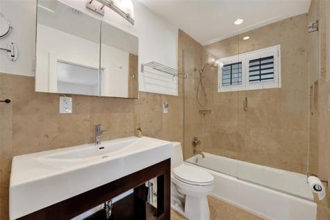1701 NE 40th Street Oakland Park FL 33334