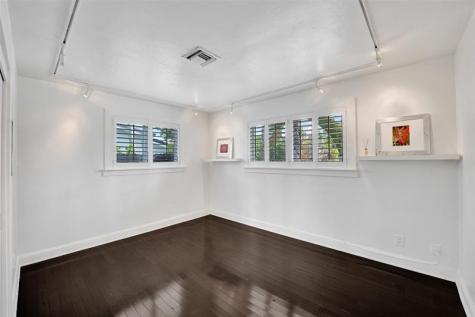1701 NE 40th Street Oakland Park FL 33334